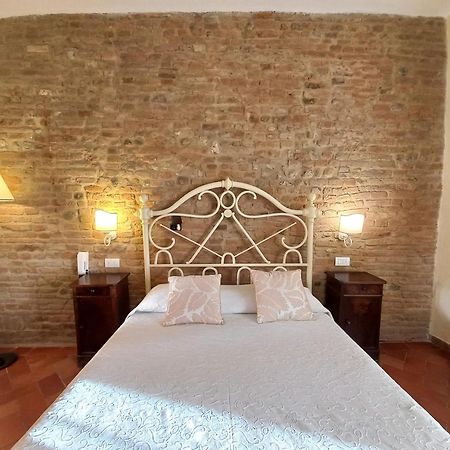 Hotel Il Castello 체르탈도 외부 사진