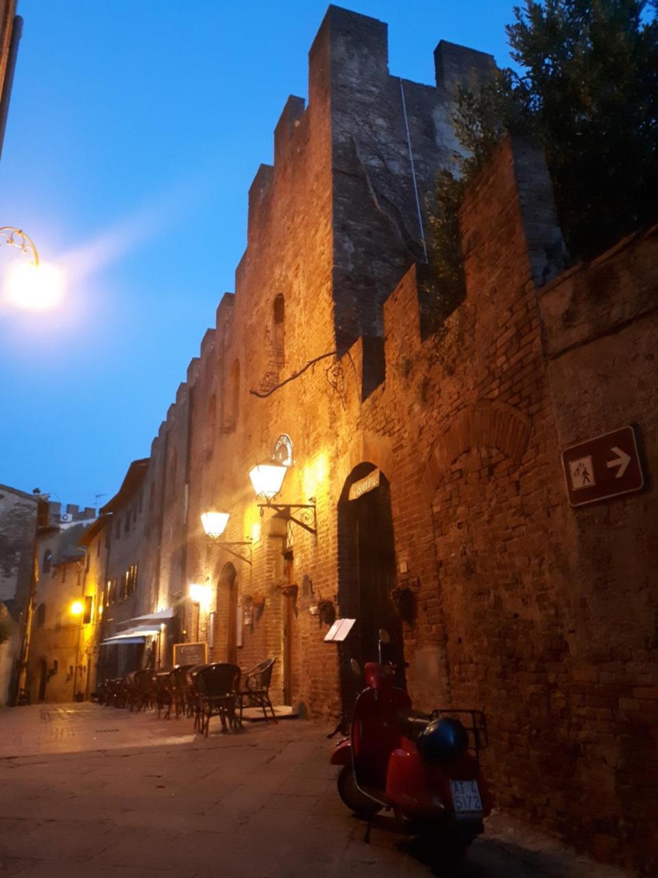 Hotel Il Castello 체르탈도 외부 사진