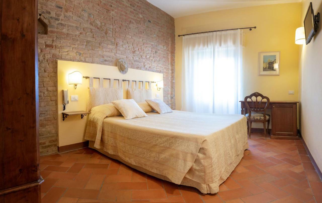 Hotel Il Castello 체르탈도 외부 사진