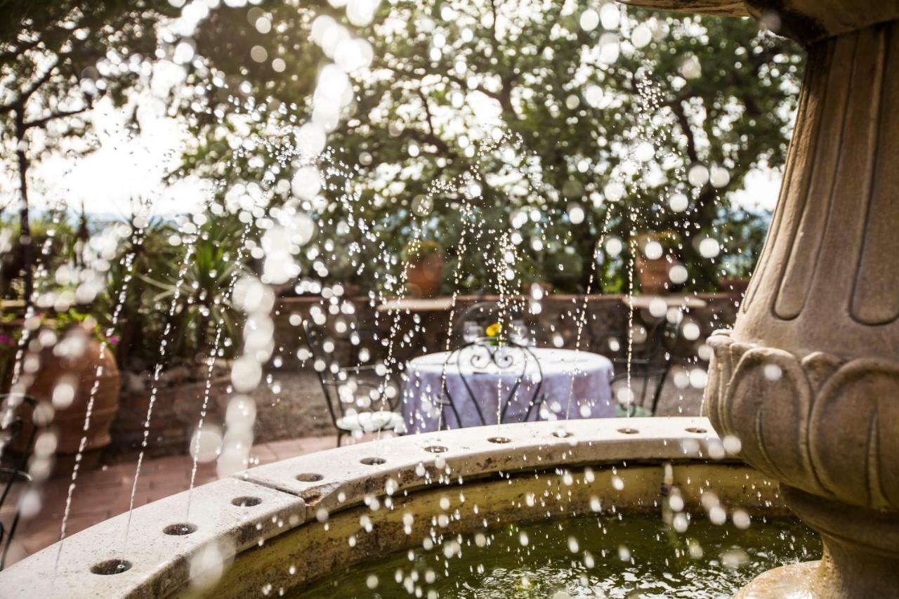 Hotel Il Castello 체르탈도 외부 사진